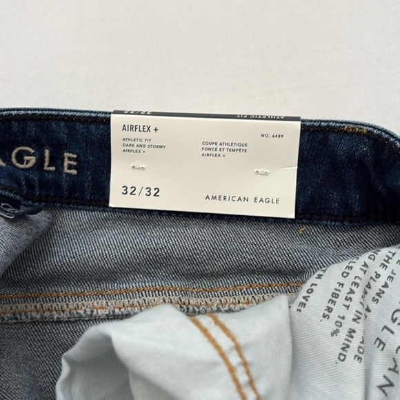 Men’s American Eagle AirFlex Athletic Fit Jeans - Picture 4 of 5
